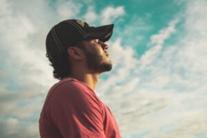 Estratégias de autocuidado para melhorar sua saúde mental em um mundo acelerado