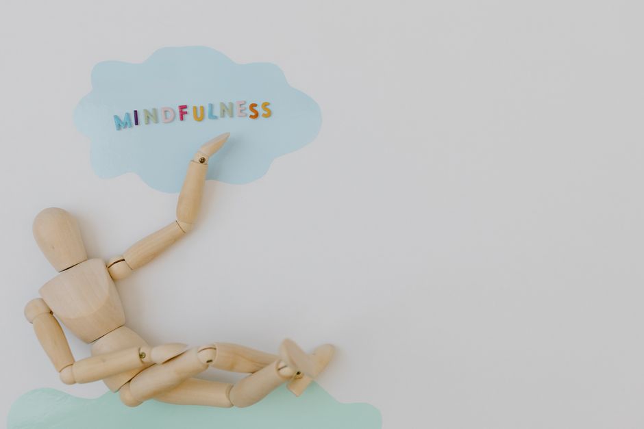 Estratégias de Mindfulness para Reduzir o Estresse e Aumentar a Produtividade